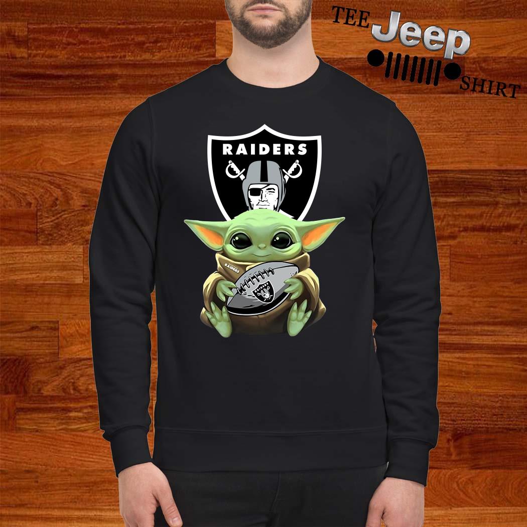 Baby Yoda Hug Oakland Raiders Shirt